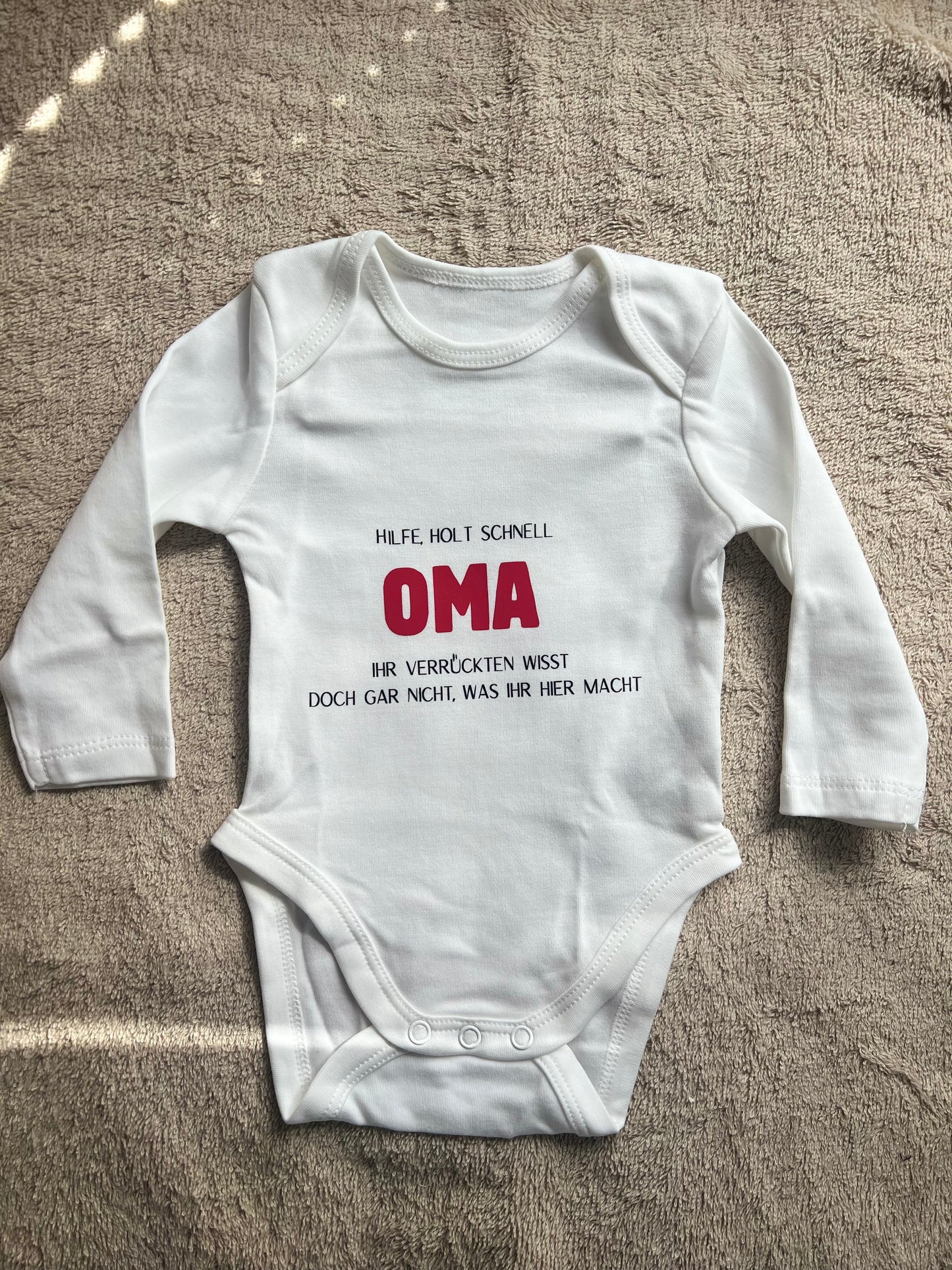 Baby Body: Holt Oma