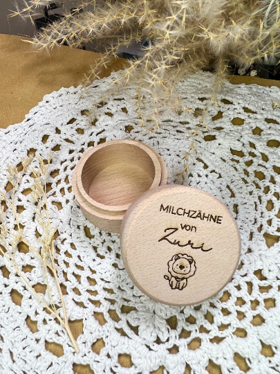 Milchzahndöschen personalisiert mit verschiedenen Motiven und Schriftarten